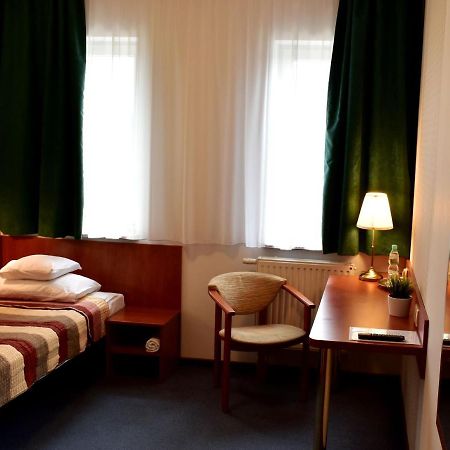 Hotel Zlote Deby Varšava Exteriér fotografie
