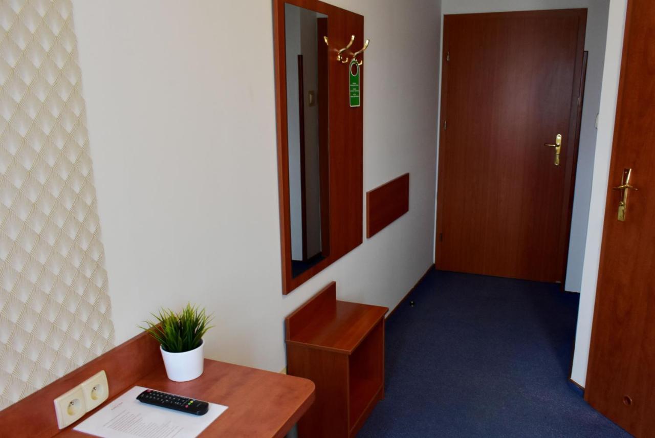 Hotel Zlote Deby Varšava Exteriér fotografie