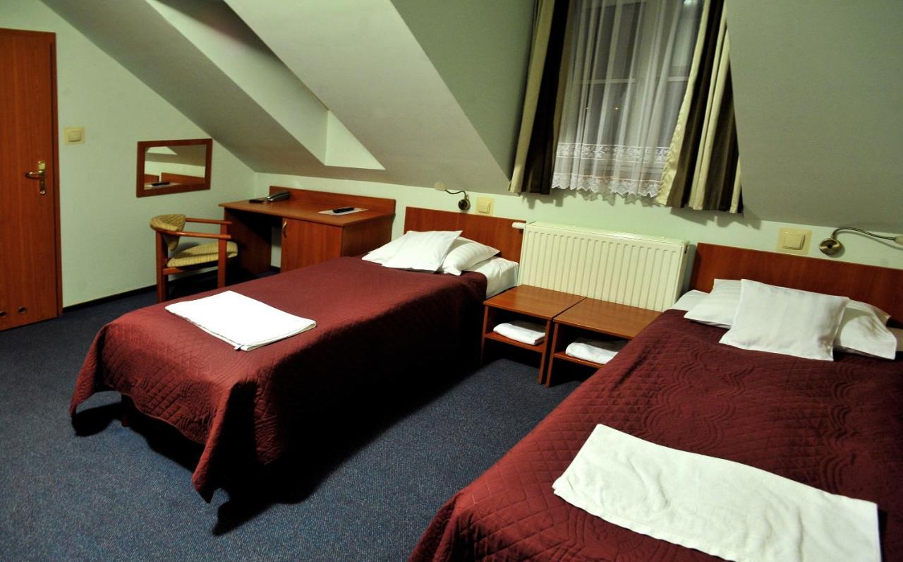 Hotel Zlote Deby Varšava Exteriér fotografie