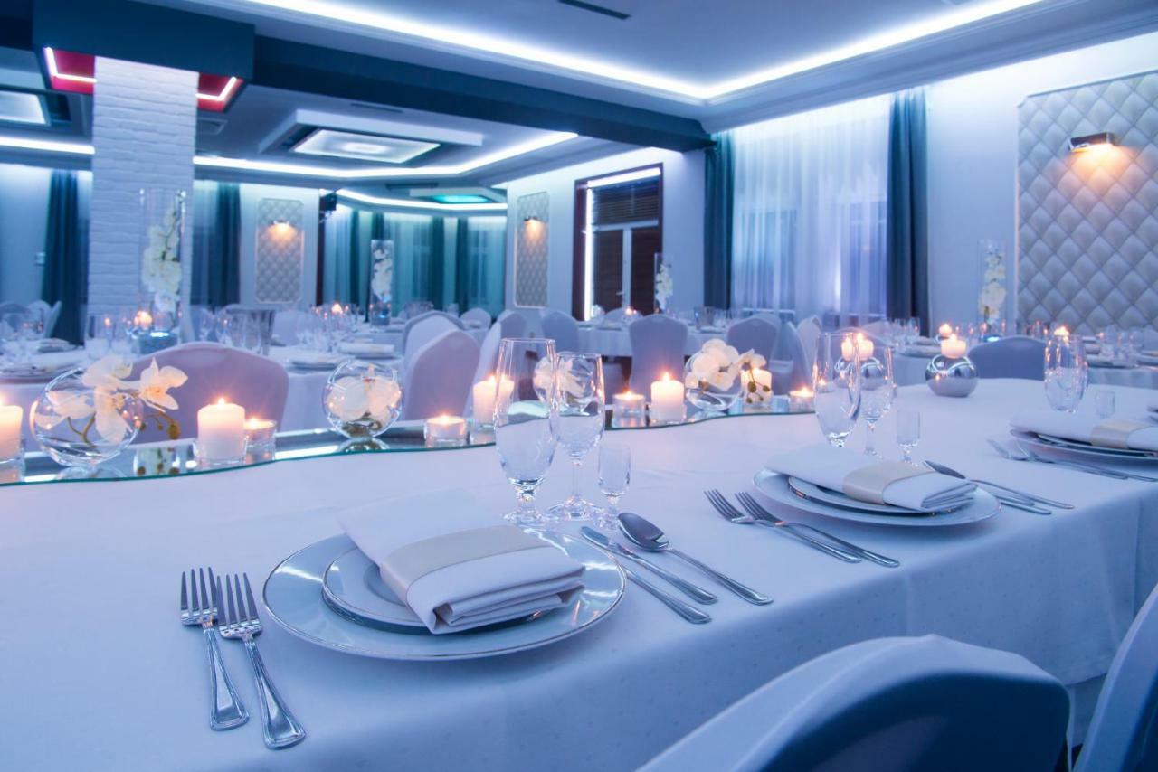 Hotel Zlote Deby Varšava Exteriér fotografie