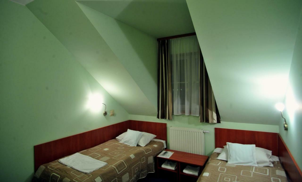 Hotel Zlote Deby Varšava Exteriér fotografie